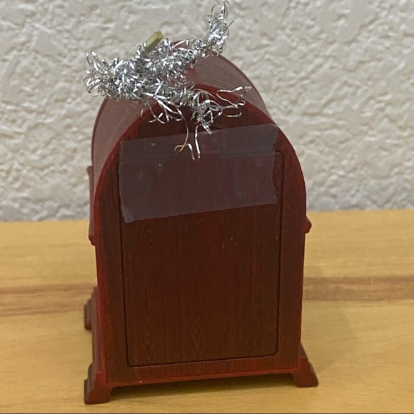 2006 Hallmark Keepsake A Christmas Broadcast Magic Sound Music Light Ornament - Picture 5 of 13